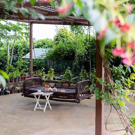Stayvista At Idyllic Farmhouse - A Glasshouse With Outdoor Pool Gurgaon Extérieur photo